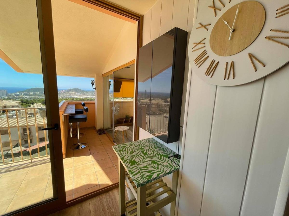 2 Bed Penthouse Apartment - Sea Views - Sleeps 4 Finestrat Exterior photo